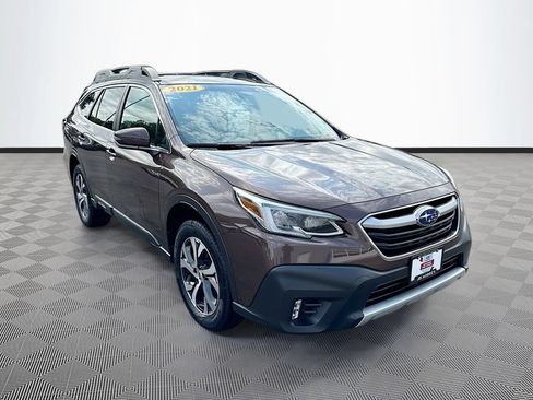 Used 2021 Subaru Outback Limited XT AWD/4WD image 3