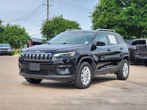 Certified 2019 Jeep Cherokee Latitude w/ Popular Appearance Group AWD/4WD image 3