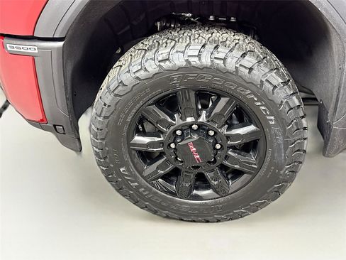 New 2026 GMC Sierra 3500 AT4 w/ AT4 Premium Plus Package image 27