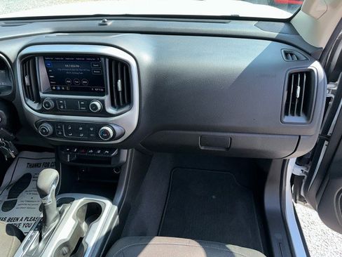 Used 2022 Chevrolet Colorado LT w/ Safety Package RWD image 32
