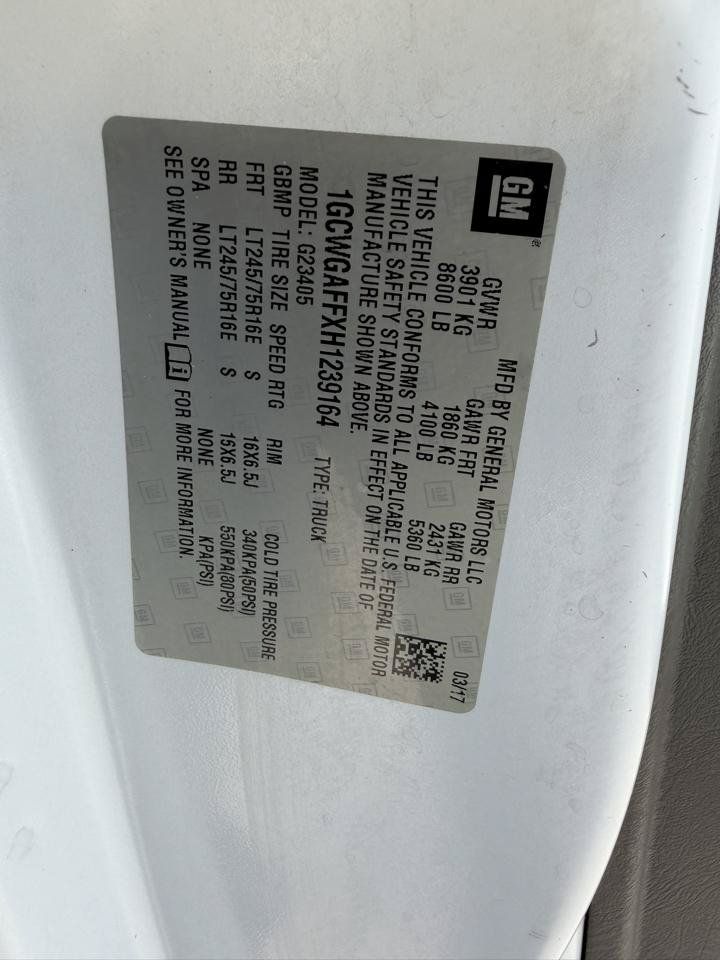 Used 2017 Chevrolet Express 2500 RWD image 21
