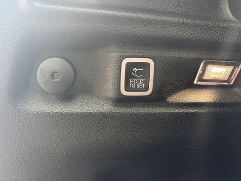 Used 2022 Jeep Grand Cherokee L Limited image 35