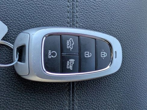 Used 2022 Hyundai Santa Cruz SEL Premium image 30