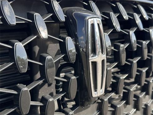 New 2025 Lincoln Corsair Reserve w/ Jet Appearance Package image 15