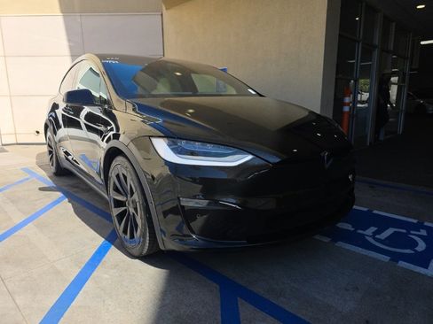 Used 2022 Tesla Model X Base image 1