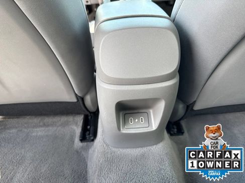 Used 2024 Hyundai Elantra SEL FWD image 11