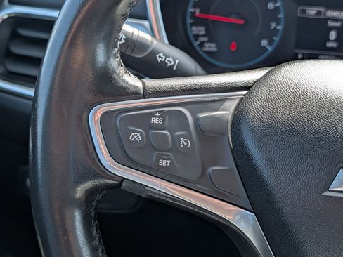 Used 2018 Chevrolet Equinox LT image 32