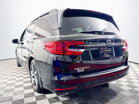 Used 2023 Honda Odyssey Touring image 5