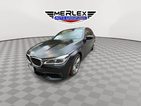 Used 2019 BMW 750i xDrive AWD/4WD image 3