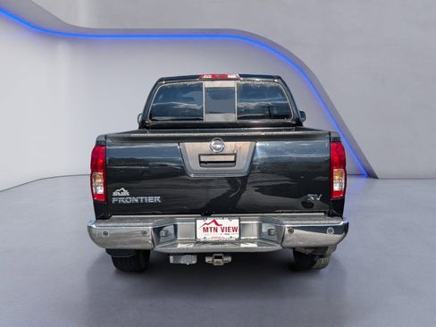 Used 2020 Nissan Frontier SV image 7