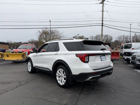 Certified 2025 Ford Explorer Platinum w/ Ultimate Package image 4