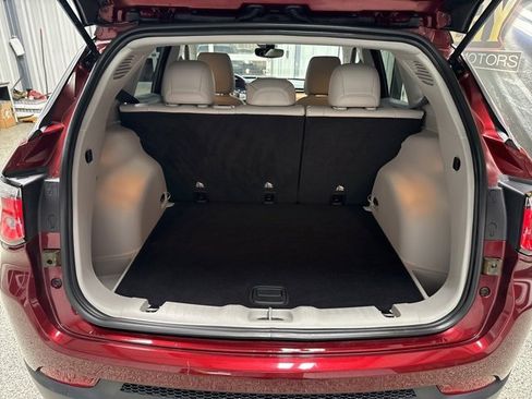 Used 2022 Jeep Compass Limited image 19