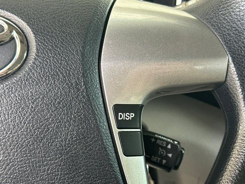 Used 2013 Toyota Highlander Plus FWD image 28
