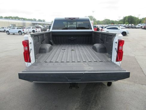 Certified 2024 Chevrolet Silverado 3500 LTZ w/ LTZ Convenience Package AWD/4WD image 8