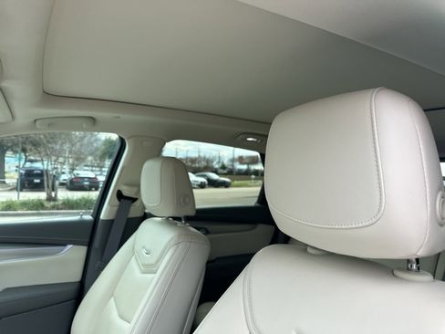 Used 2019 Cadillac XT5 Luxury image 12