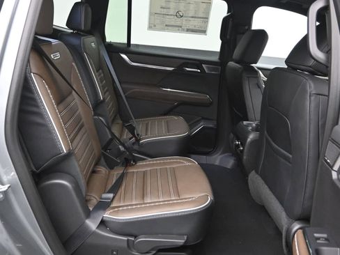 New 2026 GMC Acadia Denali Ultimate image 12