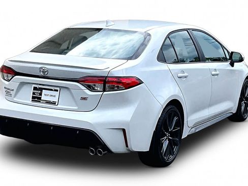 Certified 2025 Toyota Corolla SE w/ Convenience Package FWD image 13