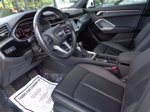 Used 2024 Audi Q3 2.0T Premium AWD/4WD image 10
