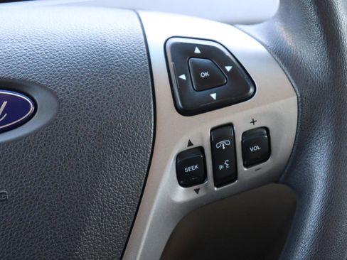 Used 2019 Ford Taurus SE image 33