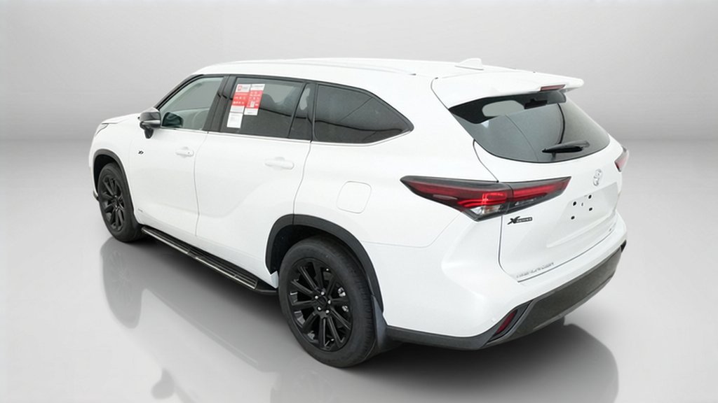 New 2026 Toyota Highlander Limited AWD/4WD image 14