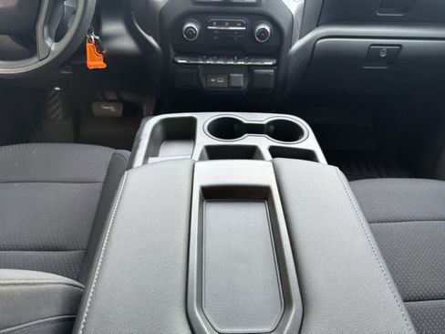 Used 2021 Chevrolet Silverado 1500 Custom AWD/4WD image 9