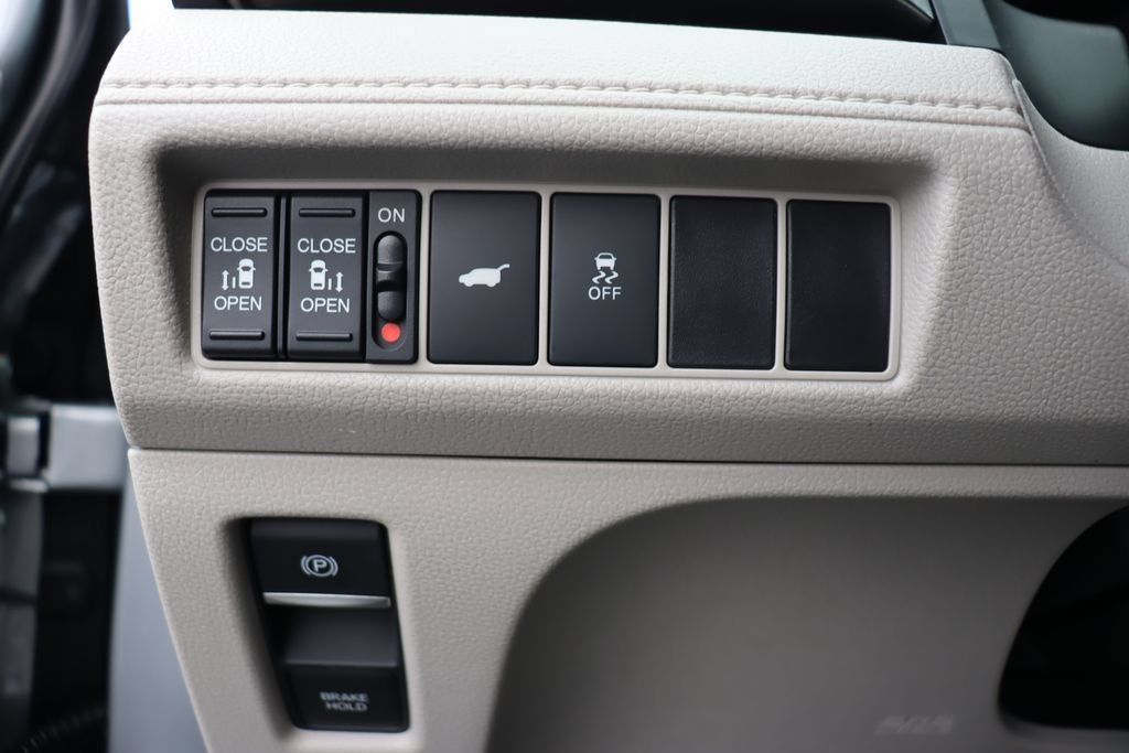 Certified 2026 Honda Odyssey EX-L image 30
