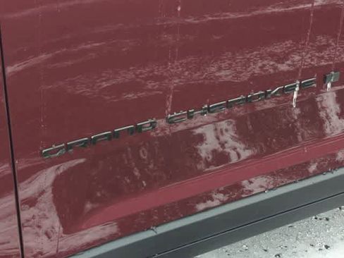 New 2025 Jeep Grand Cherokee L Altitude image 13