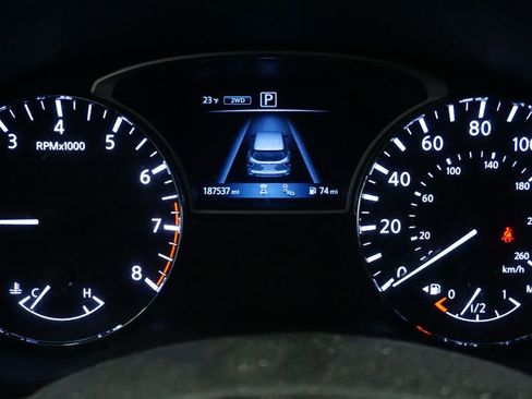 Used 2019 Nissan Pathfinder SL image 30