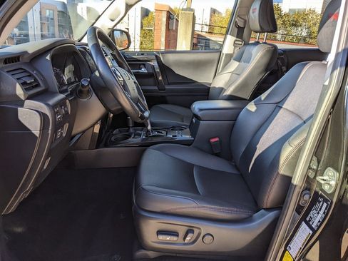 Used 2023 Toyota 4Runner TRD Off-Road Premium image 11