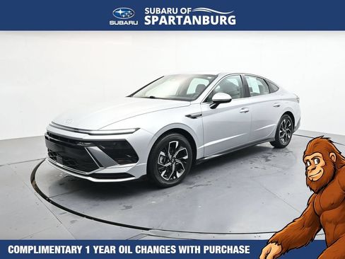 Used 2024 Hyundai Sonata SEL FWD image 3