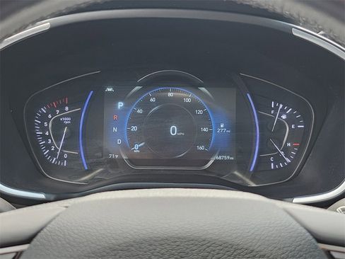 Used 2020 Hyundai Santa Fe Limited image 16