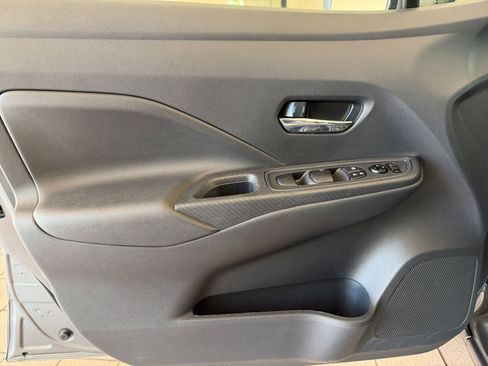Used 2025 Nissan Versa SV FWD image 18