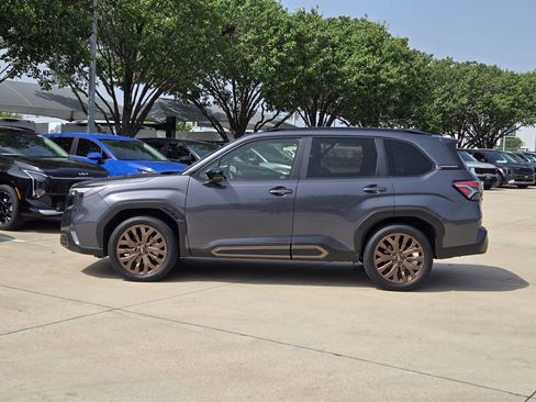 Used 2025 Subaru Forester Sport w/ Popular Package #1 AWD/4WD image 12