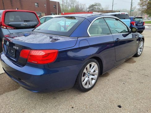 Used 2013 BMW 328i Convertible RWD image 6