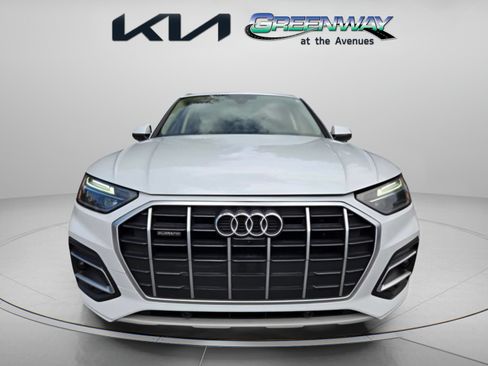 Used 2021 Audi Q5 2.0T Premium Plus w/ Premium Plus Package AWD/4WD image 2