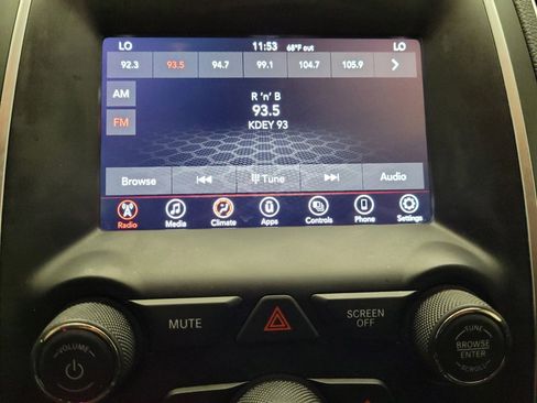 Used 2020 Dodge Durango SXT w/ 3rd Row Seating Group RWD image 25