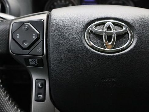 Used 2019 Toyota Tacoma SR5 image 11