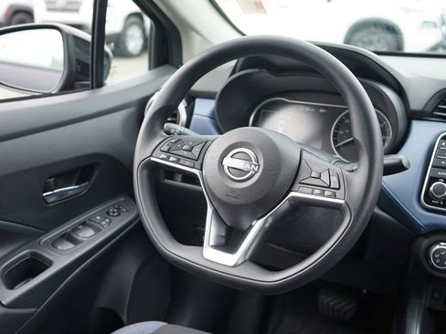 Used 2025 Nissan Versa SV w/ Trunk Package FWD image 21