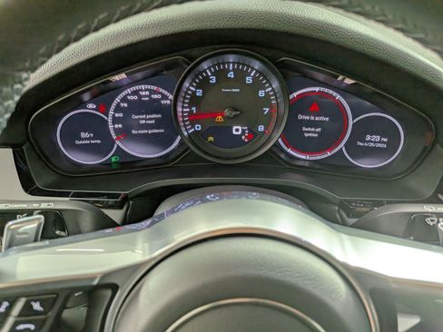 Certified 2023 Porsche Cayenne Platinum Edition AWD/4WD image 15