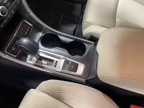 Used 2019 Subaru Ascent Premium AWD/4WD image 17