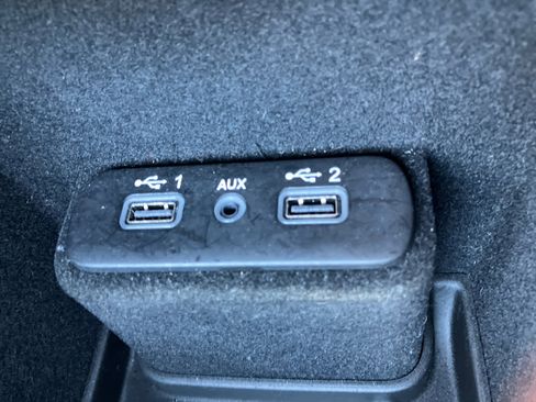 Used 2023 Dodge Charger GT image 28