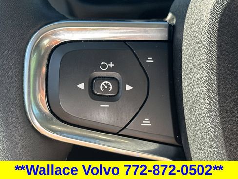 Used 2023 Volvo XC40 B5 Plus w/ Protection Package Premier AWD/4WD image 25