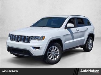 Used 2021 Jeep Grand Cherokee Laredo video 1