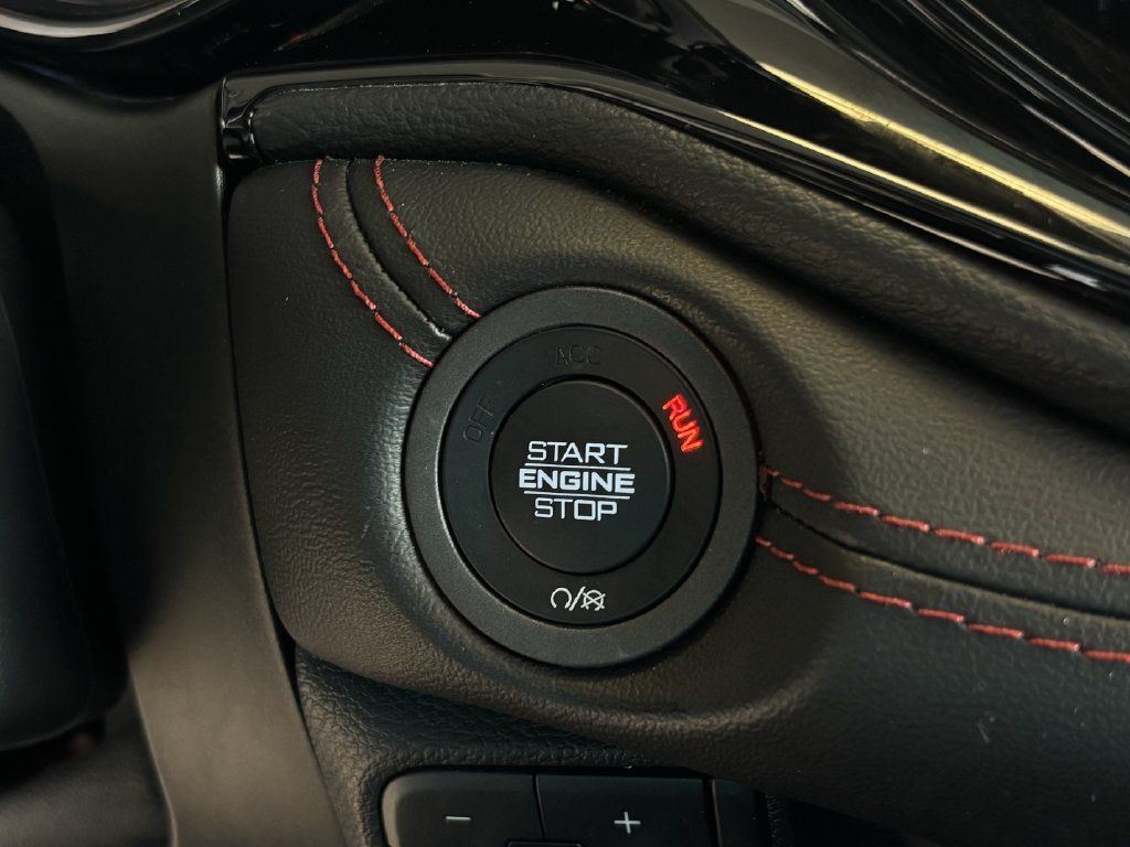 Used 2023 Dodge Durango R/T w/ Blacktop Package AWD/4WD image 16