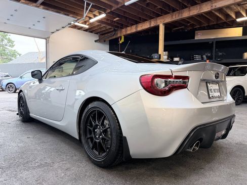 Used 2013 Scion FR-S image 5