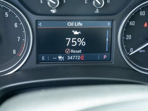 Used 2024 Buick Enclave Essence w/ Experience Buick Package FWD image 11