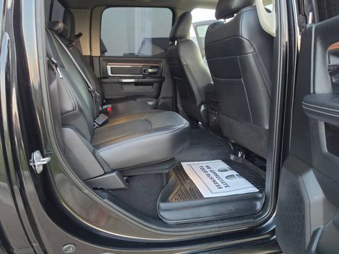 Used 2018 RAM 1500 Laramie w/ Convenience Group AWD/4WD image 25