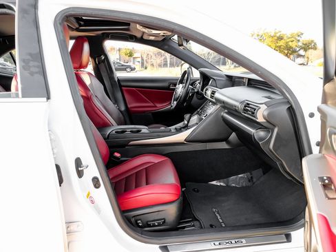 Used 2017 Lexus IS 200t F Sport image 38