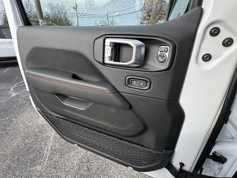 New 2026 Jeep Wrangler Unlimited Rubicon image 26