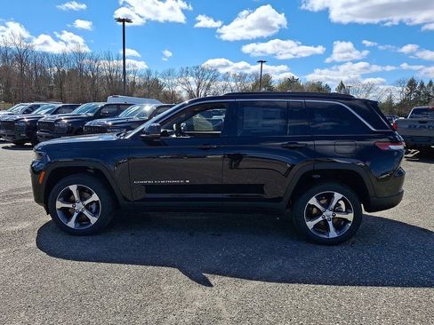 New 2026 Jeep Grand Cherokee Limited AWD/4WD image 5